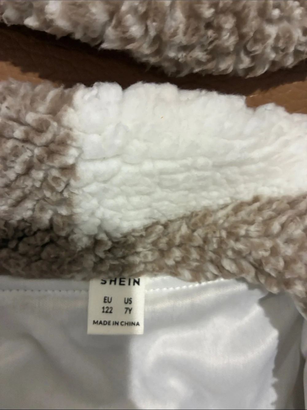 SHEIN Kids Plush Plaid Sherpa Jacket with Hat - Taupe & White size 7